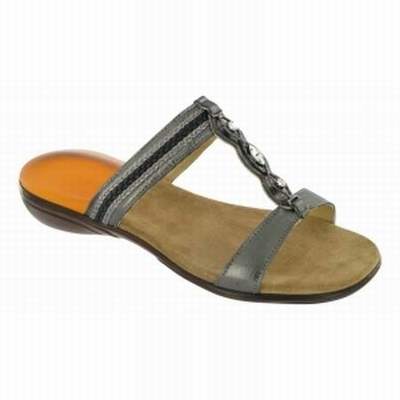 pharmacie vendant chaussures scholl